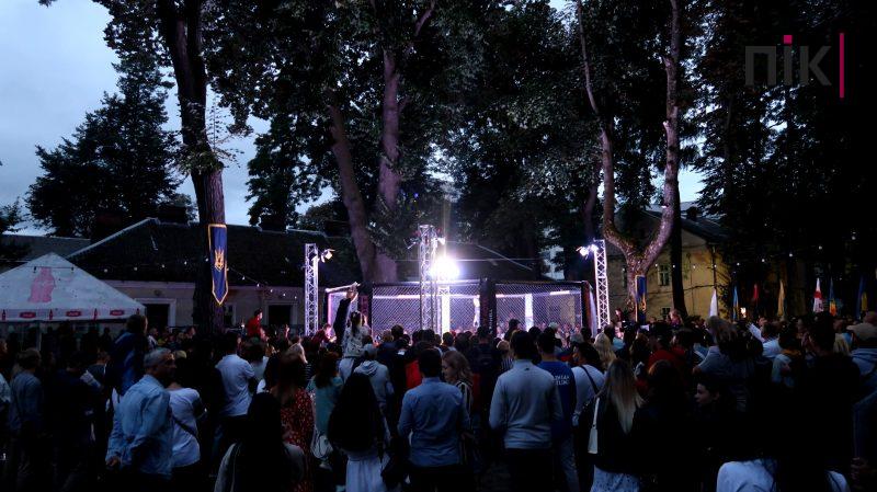 "АRMY MMA": у Палаці Потоцьких влаштували видовищні бої (ФОТО, ВІДЕО) 10 АRMY MMA в Івано-Франківську