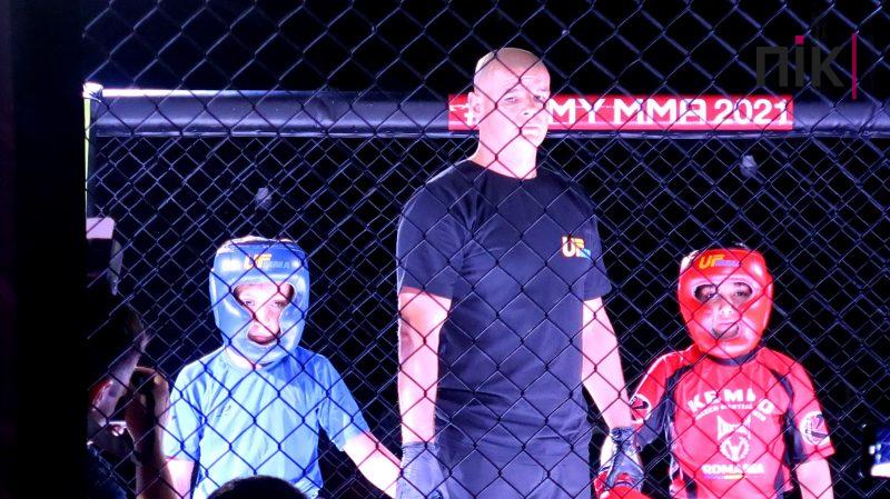 "АRMY MMA": у Палаці Потоцьких влаштували видовищні бої (ФОТО, ВІДЕО) 11 АRMY MMA в Івано-Франківську