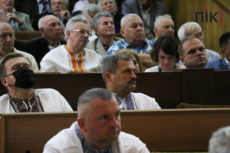 Урочиста сесія Івано-Франківської обласної ради: як це було (ФОТОРЕПОРТАЖ) 30 Урочиста сесія Івано-Франківської обласної ради