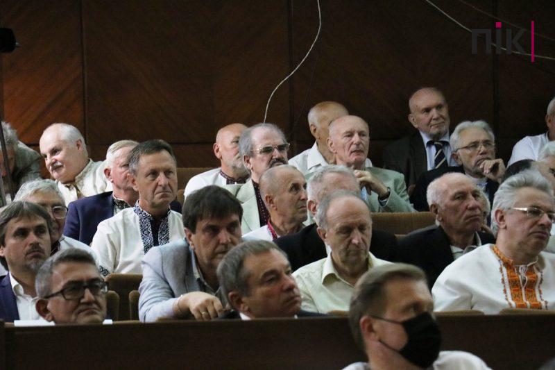 Урочиста сесія Івано-Франківської обласної ради: як це було (ФОТОРЕПОРТАЖ) 31 Урочиста сесія Івано-Франківської обласної ради