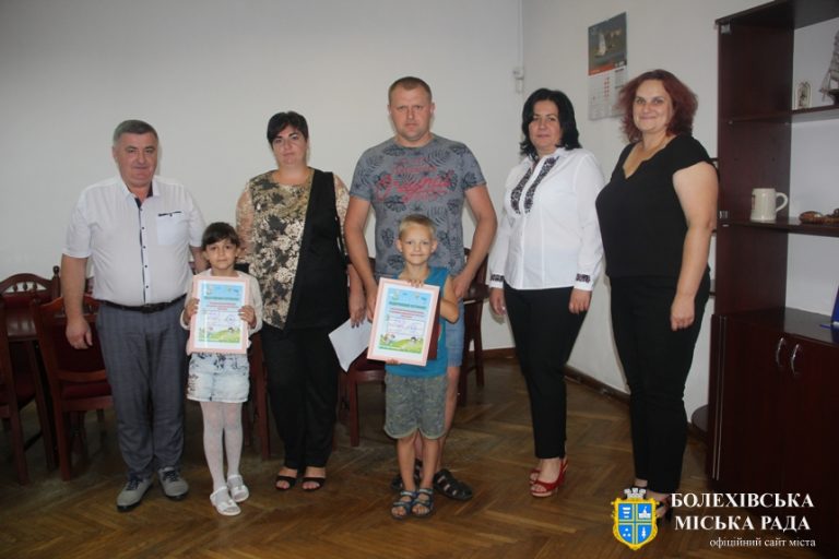 У Болехівській громаді дітям учасників АТО вручили подарункові сертифікати (ФОТО) 9 1629440869 img 7162