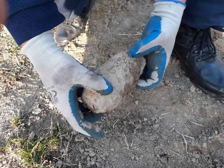 На Прикарпатті виявили міну на території церкви 5 165121937 3927084510691751 6089113135424094739 o