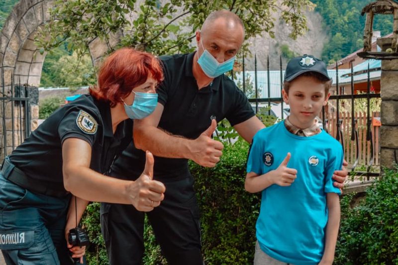 Поліцейські навідалися до 9-річного Петрика з Яремче, коли дізналися про його мрію (ФОТО)