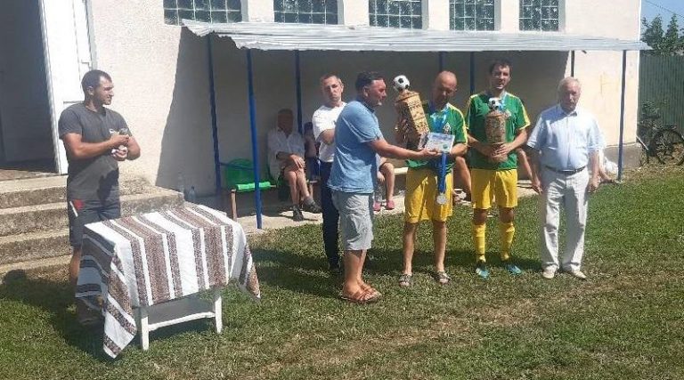 ФУТБОЛ. Визначився переможець Кубка "Гуцульських міст" (ФОТО) 2 228970639 368595058344081 3927371577283249287 n 800x445 1