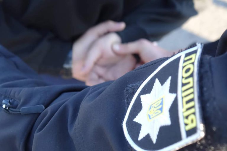 На Яремчанщині затримали чоловіка, який наніс тілесні ушкодження поліцейському 8 229495856 6338846856155901 411292786956749059 n