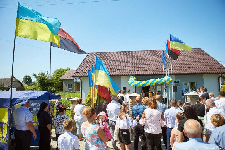В Івано-Франківській ТГ відкрили шостий ЦНАП (ФОТО) 9 232882662 364604668569129 7319533640568507447 n