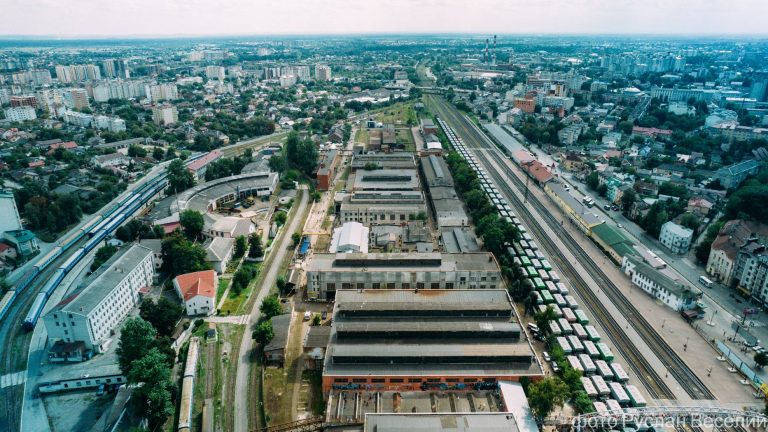 День Незалежності на Локомотиворемонтному заводі Франківська (ФОТО) 17 233769909 5070203286328759 6106088462076352107 n