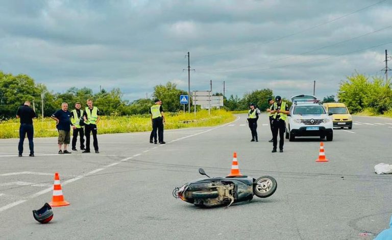 Поліція Прикарпаття розслідує ДТП, у якій загинув скутерист (ФОТО) 1 234894313 6375252135848706 3525570225921304077 n