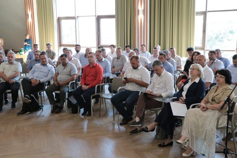 Жахливі місцеві дороги Прикарпаття: договорняки щодо їх ремонту уже не працюють (ОНОВЛЕНО) 1 236823667 3018689228366386 4792312174934643868 n
