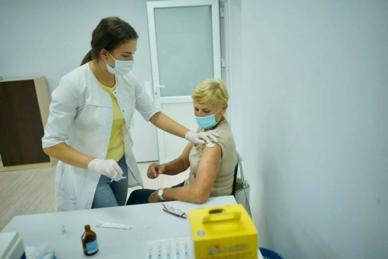 В Коломиї відкрили ще один пункт масової вакцинації 10 240110023 949637322285952 4450880859660911182 n