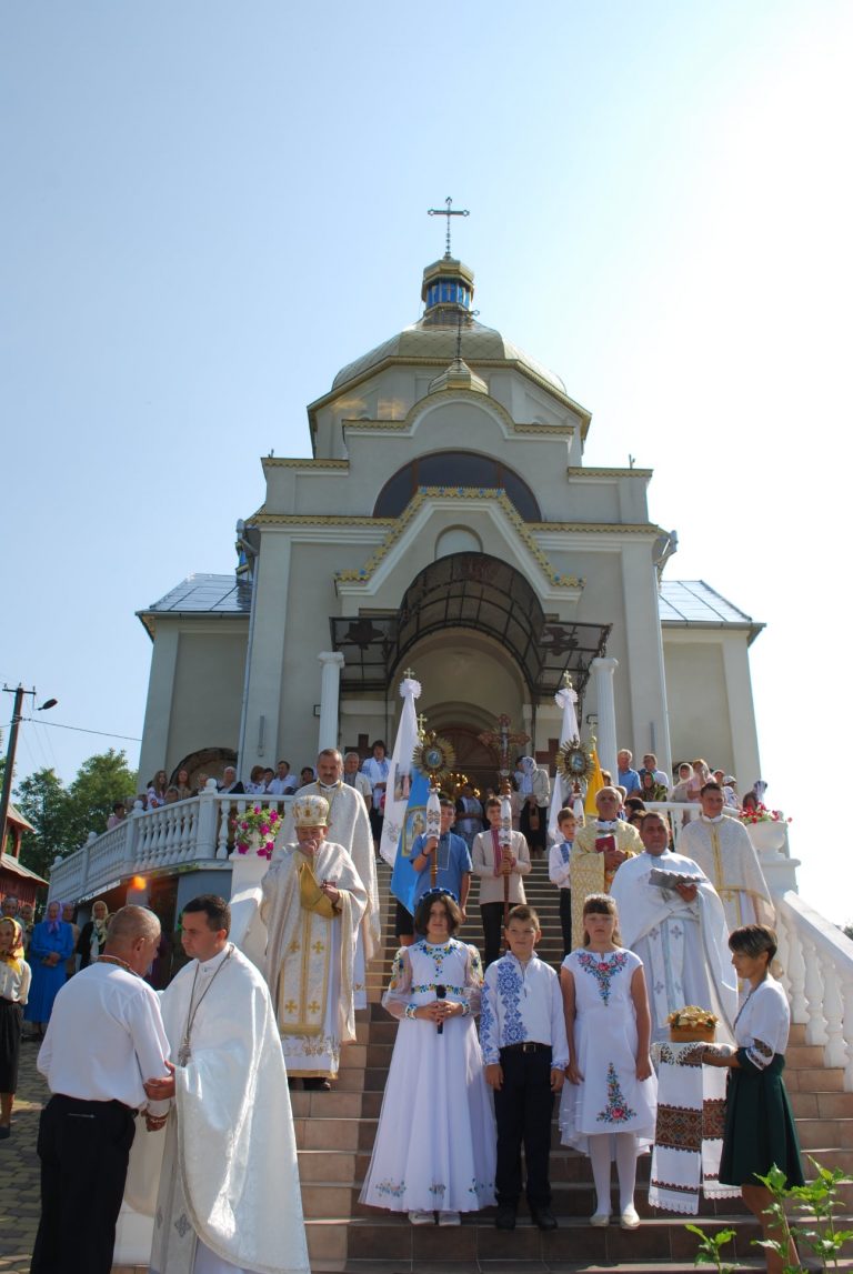 Митрополит Володимир Війтишин освятив церкву Святого Іллі у Жалиборах (ФОТО, ВІДЕО) 1 Митрополит Володимир Війтишин освятив церкву Святого Іллі у Жалиборах (ФОТО, ВІДЕО)