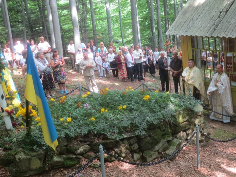 На Болехівщині згадують 14 повстанців, що загинули під мінометним вогнем (ФОТО) 4 240443131 571122527271410 5109139868490036532 n