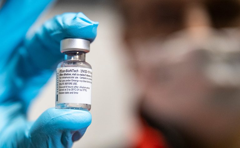 У МОЗ назвали вакцини які можна поєднувати для першого та другого щеплення від COVID-19 1 756106096599308