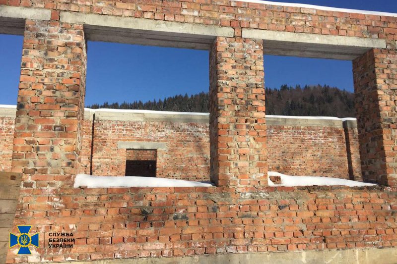 Півмільйона гривень: на Верховинщині розкрадали кошти з будівництва школи (ФОТО)