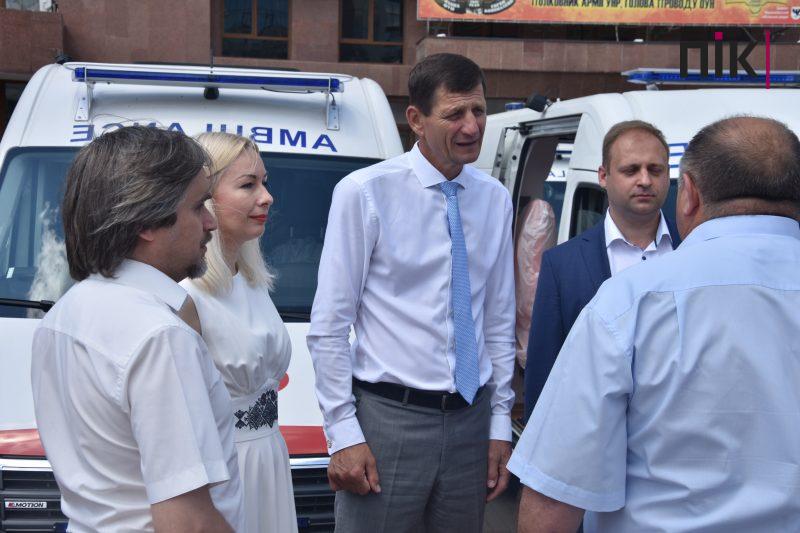 26 нових автомобілів швидкої допомоги отримали райони Прикарпаття (ФОТО) 5 26 нових автомобілів швидкої допомоги отримали райони Прикарпаття
