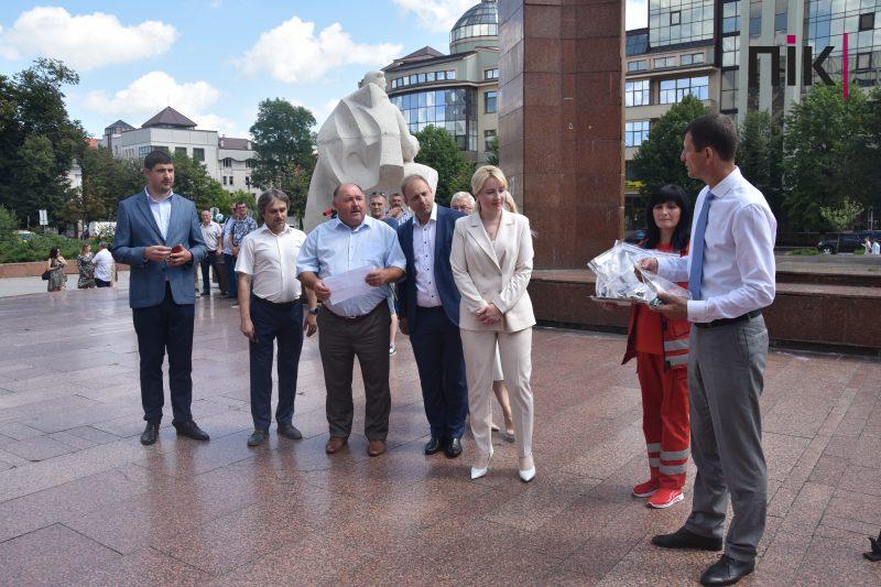 26 нових автомобілів швидкої допомоги отримали райони Прикарпаття (ФОТО) 11 26 нових автомобілів швидкої допомоги отримали райони Прикарпаття