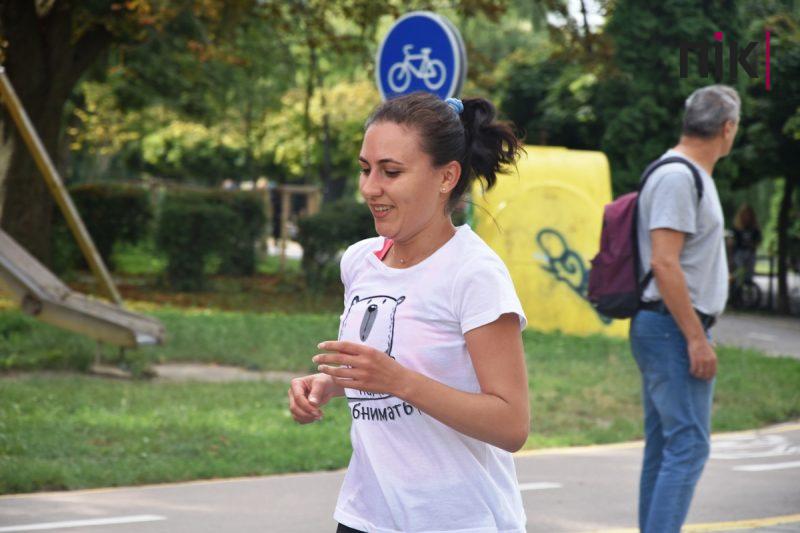 У Франківську влаштували патріотичний забіг та флеш-моб із фарбами холі (ФОТО, ВІДЕО) 24 флеш-моб із фарбами холі в Івано-Франківську