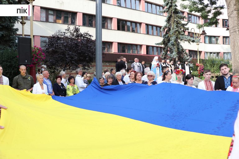 В Івано-Франківську урочисто підняли український прапор (ФОТОРЕПОРТАЖ) 6 IMG 8713