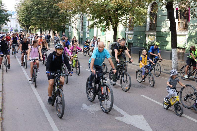Люди Прикарпаття: масштабний святковий велопробіг в Івано-Франківську (ФОТО) 29 Люди Прикарпаття: масштабний святковий велопробіг в Івано-Франківську