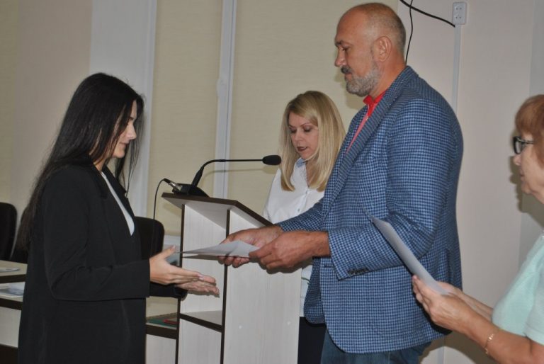 У Рогатинській громаді 17 випускників отримали премії за найвищі бали ЗНО (ФОТО) 11 e74ac7ebb27e83a