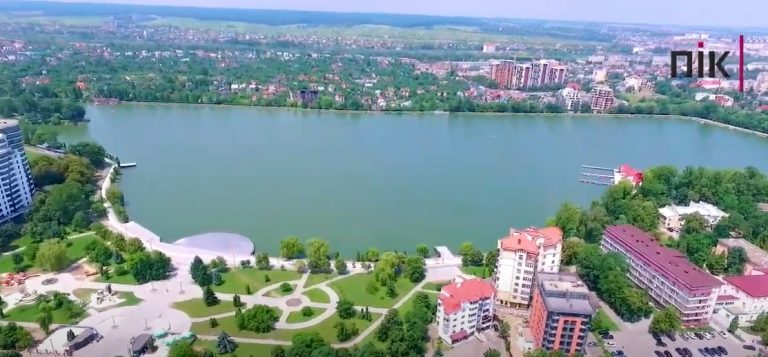 З висоти пташиного польоту: міське озеро в Івано-Франківську (ВІДЕО) 9 22345