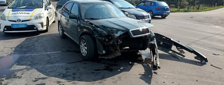 Водій Skoda Octavia розшукує свідків ДТП, що сталася у Крихівцях (ФОТО) 5 240658260 2921723091475147 5249648488812076032 n