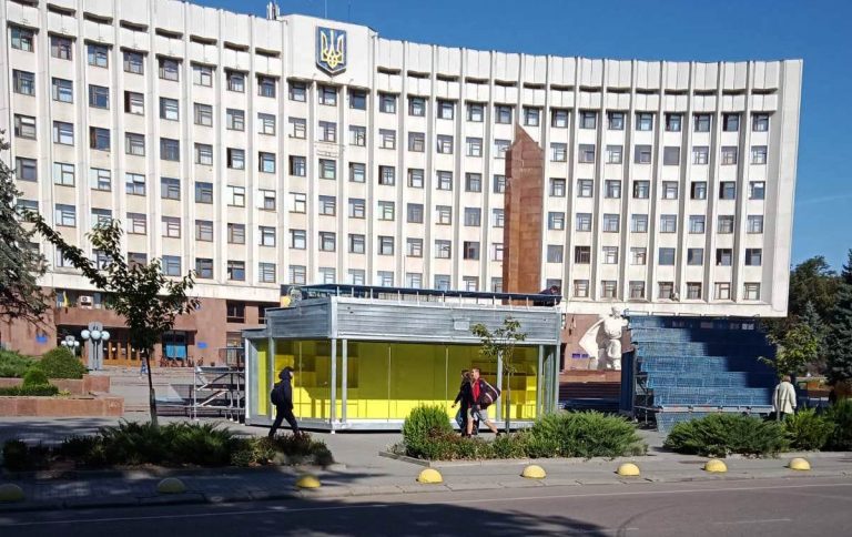 В Івано-Франківську розклали мандрівний павільйон: для чого? (ФОТО) 9 241415152 4904124506282172 8513591737057651853 n