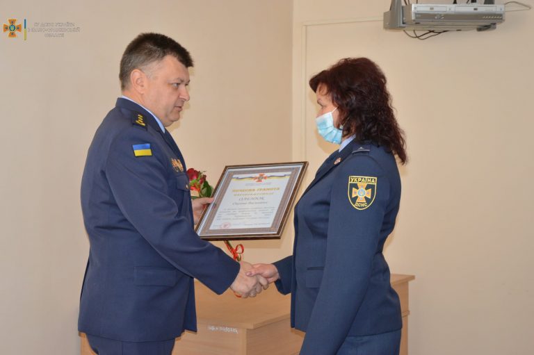 У Франківську нагородили рятувальників, які гасили пожежу на Бурштинській ТЕС (ФОТО) 8 241443795 4262649790521490 8040275382281072403 n