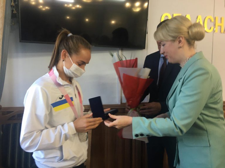 На Прикарпатті привітали зі святом кращих тренерів, спортсменів та функціонерів (ФОТО) 5 241630888 2607213669586007 6505901817674813909 n