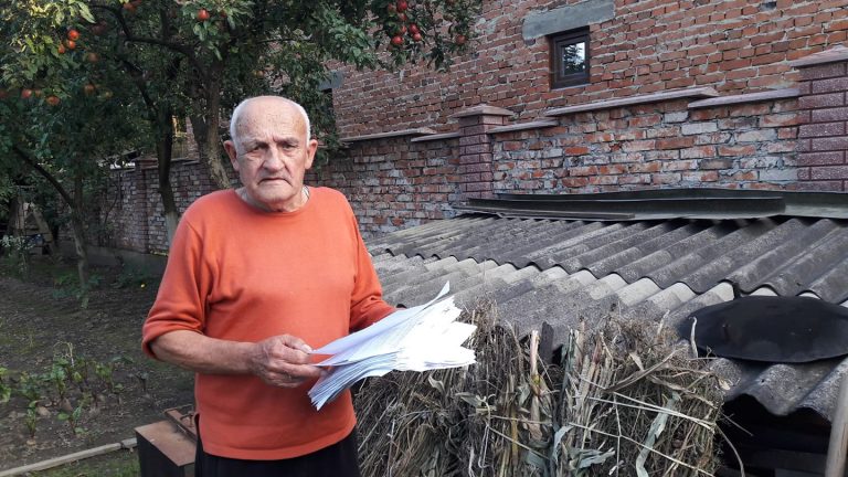 «Непорядок у вашому королівстві, пане Марцінків», - повідомив меру Франківська 82-літній Богдан Сас, але беззаконня триває 3 241717256 229887548974921 633314301503067329 n