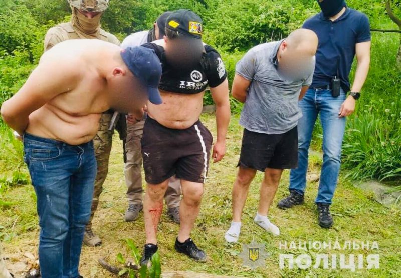 На Калущині поліцейські викрили нарколабораторію (ФОТО)