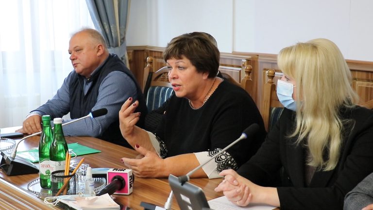 Безробіття на Прикарпатті та в Запорізькій області: фахівці двох областей обговорюють, як долати проблему (ФОТО) 8 242870814 203031565113846 3551478795329260784 n