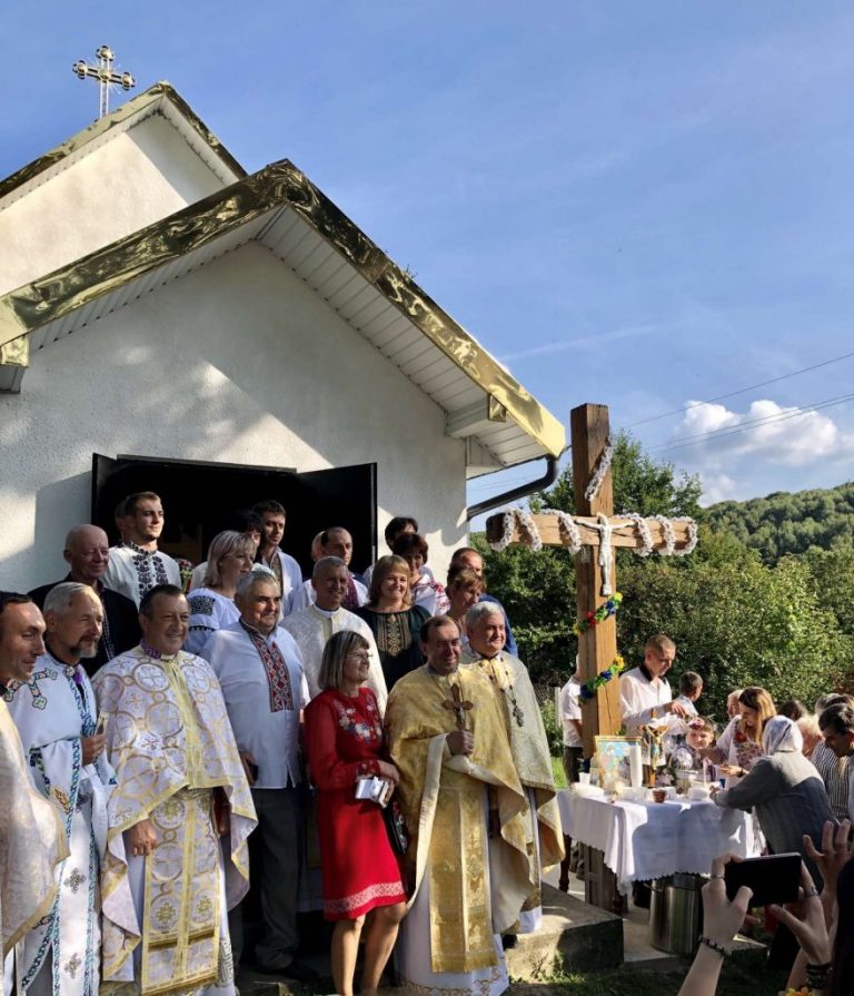 На Рогатинщині відновили старовинну каплицю (ФОТО)