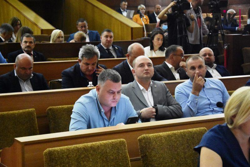 Сесія Івано-Франківської обласної ради: як це було (ФОТОРЕПОРТАЖ) 4 Сесія Івано-Франківської обласної ради