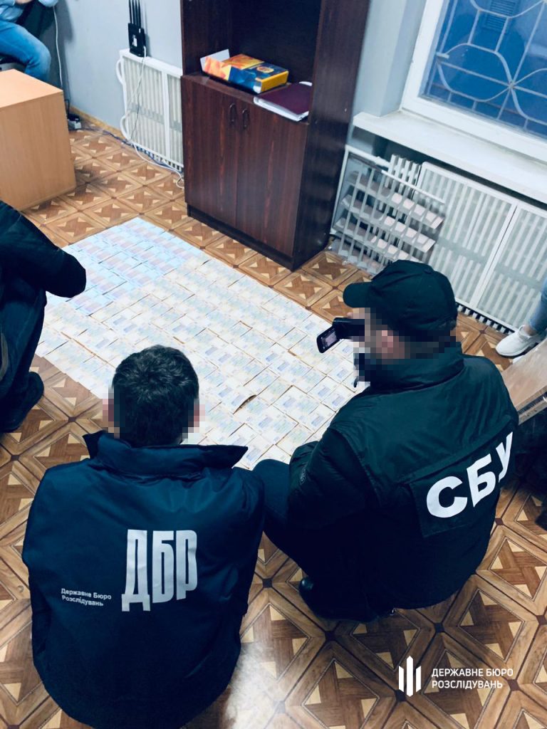 Кіберполіцейські з Франківщини вимагали 150 тисяч за повернення вкрадених з рахунку коштів 3 kiberpliciya