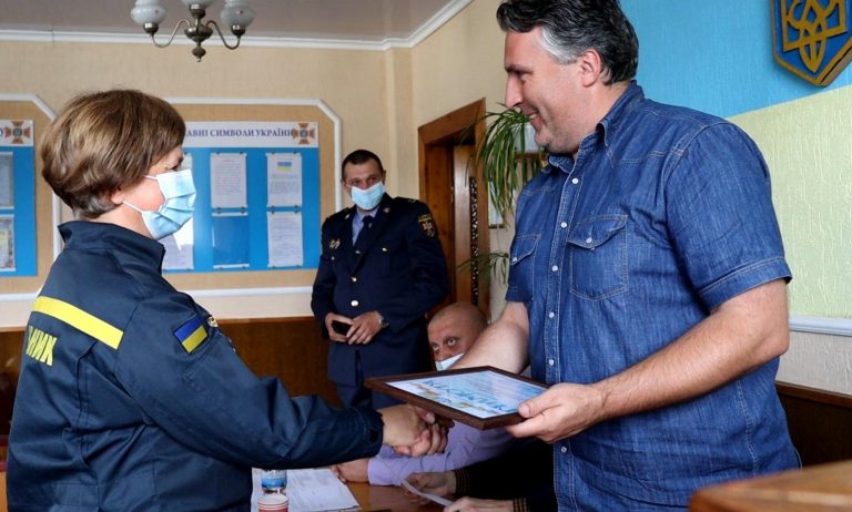 За самовіддану працю: у Долині нагородили рятувальників (ФОТО) 3 zobrazhennia viber 2021 09 16 16 37 33 926