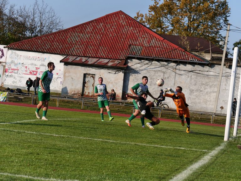 Чемпіонат та першість Івано-Франківської області: результати 17 жовтня (ТАБЛИЦІ) 4 245430096 2937201196531055 174510128036597595 n