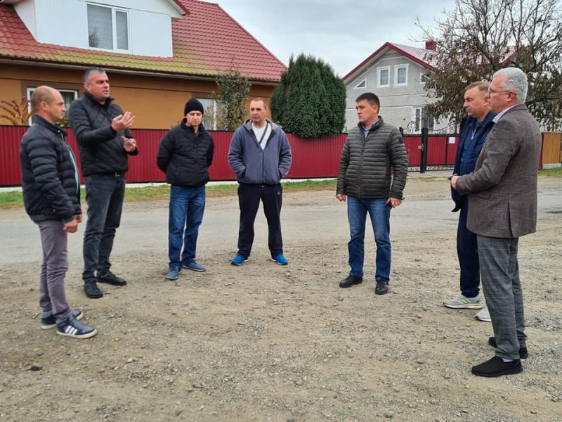 На Снятинщині у трьох селах відремонтують дорогу (ФОТО)