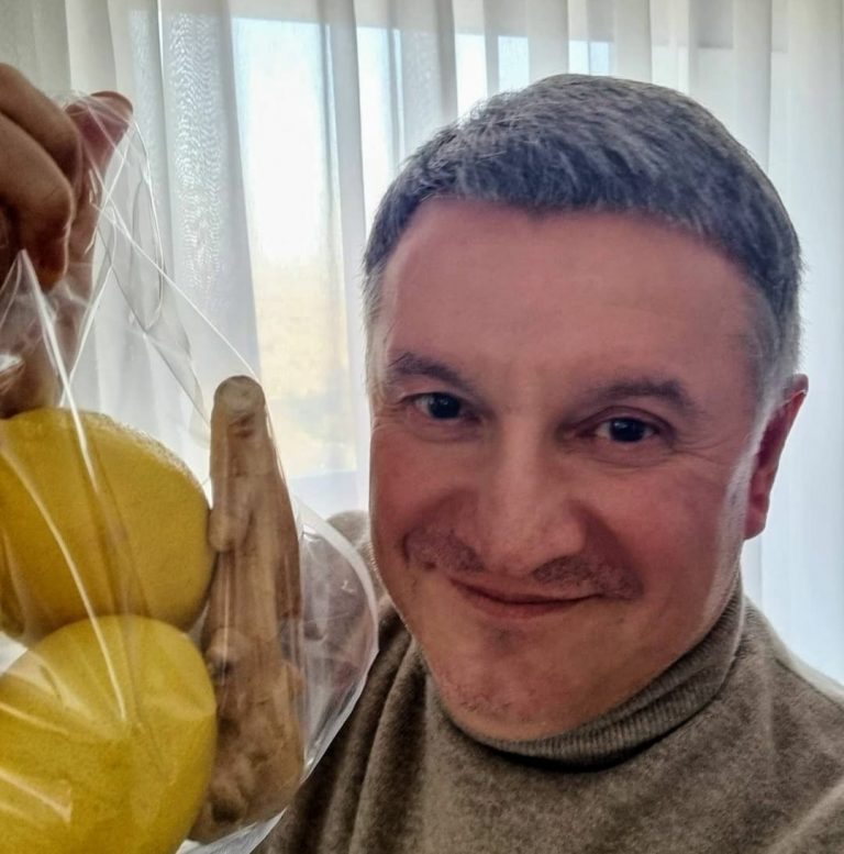 Читаю про себе в інтернеті, що мовляв помираю.., - Аваков 2 248098531 2221563291315484 8606635326977404567 n
