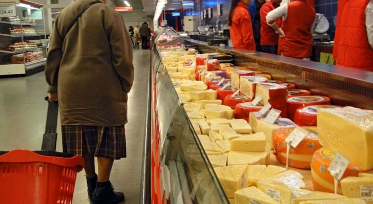 Стало відомо, як відрізнити справжній сир від сирного продукту