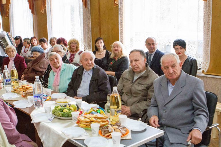У Тлумачі для людей похилого віку влаштували свято (ФОТО) 6 9f50480f373958bdae7ab9e999304180