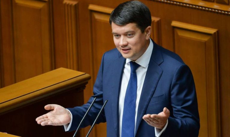 Верховна Рада зняла Разумкова з посади спікера 8 dmytro razumkov large