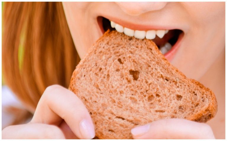 Дієтологи назвали 5 продуктів, які несправедливо вважали шкідливими 3 hleb