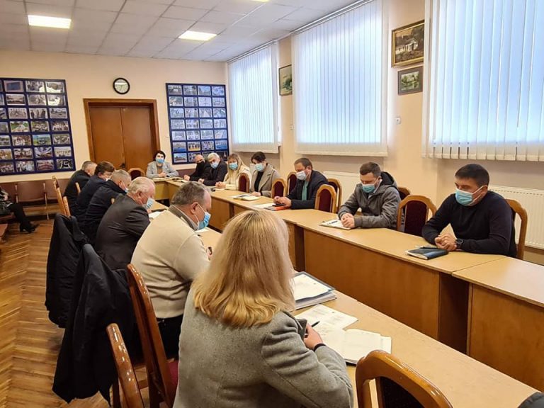 У Снятинській громаді вирішили відновити навчання в початкових класах (ФОТО)