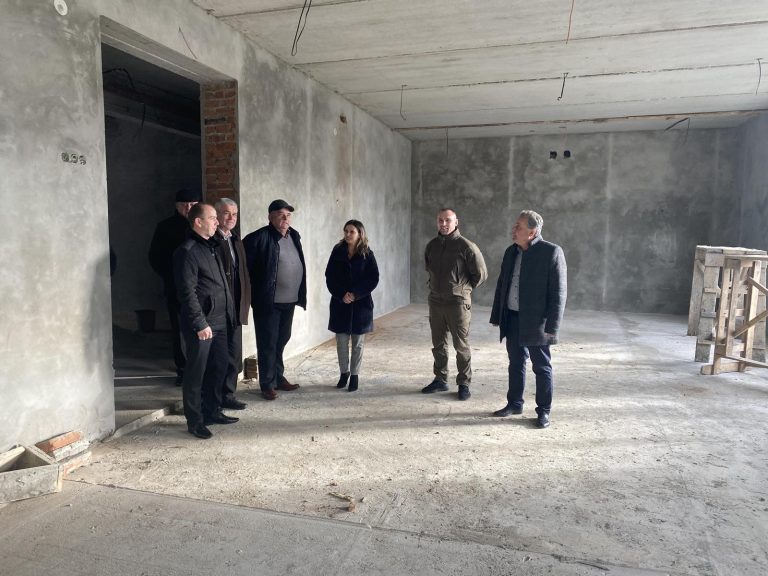 На Косівщині будують новий дитячий садочок: інспектувала нова очільниця РДА Кучма 10 24112021012