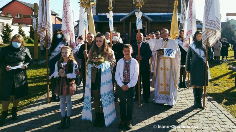 У Рожнятові відзначили 120-ліття церкви Різдва Христового (ФОТО)