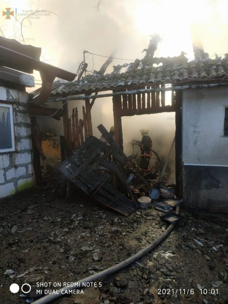 На Коломийщині згорів будинок (ФОТО) 5 253642004 4453803504739450 9170094918099251621 n