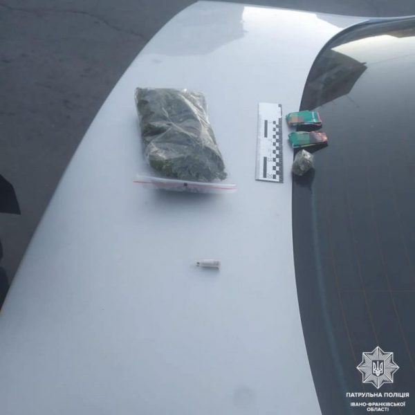 У Франківську патрульні затримали водія "під наркотиками" (ФОТО)