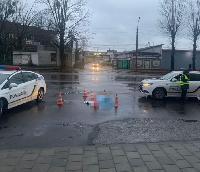 У Львові водій маршрутки збив двох жінок і поїхав з місця ДТП (ФОТО)