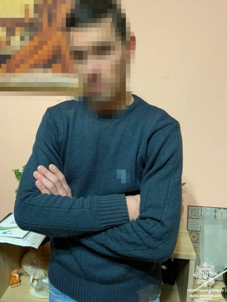 У Франківську виявили іноземця, що перебував на території України нелегально (ФОТО) 11 260333460 4628945833856180 7611178674760299641 n